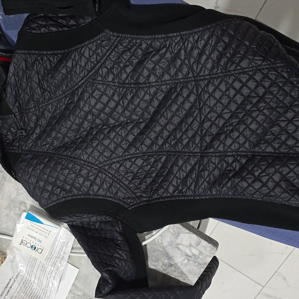 Quilted black jacket - Picture 4 of 4